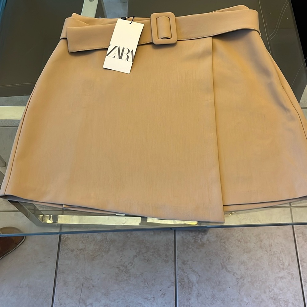New woman tags skirt